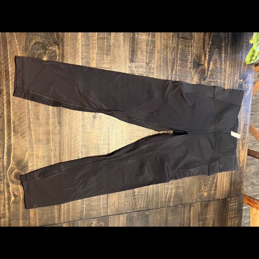 Lululemon leggings NWOT size 8